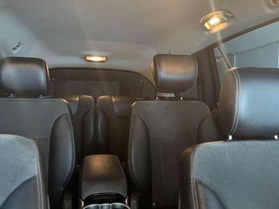 Mercedes R320
