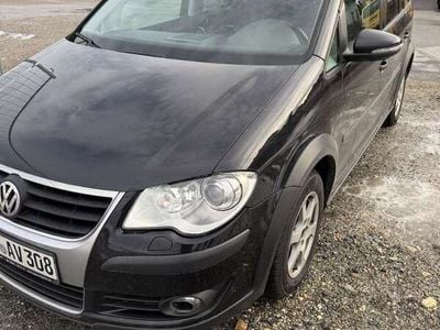 VW Touran Cross