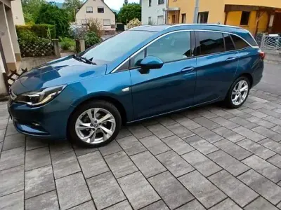 Gebraucht Opel Astra Dynamic 125 PS (91 kW) 2017 Blau Kombi