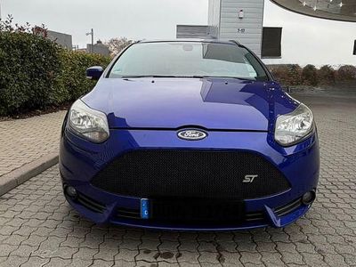 Gebraucht Ford Focus Sport 250 PS (183 kW) 2012 Blau Limousine