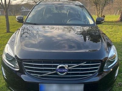 Gebraucht Volvo XC60 Summum 150 PS (110 kW) 2016 Schwarz SUV