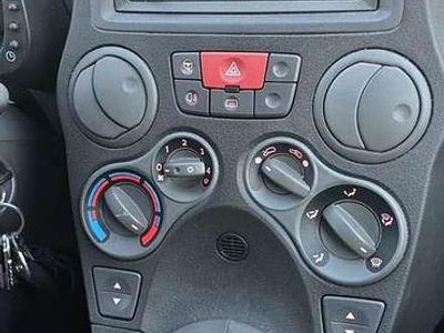 Gebraucht Fiat Panda Dynamic 69 PS (50 kW) 2011 Rot Kombi