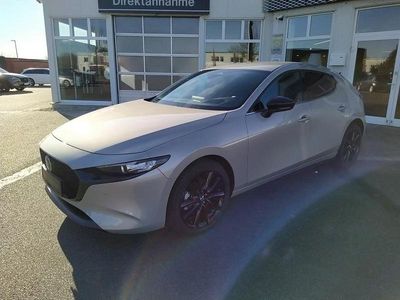 Neu Mazda 3 Homura-Line 186 PS (136 kW) 2025 Platinum quartz m Limousine