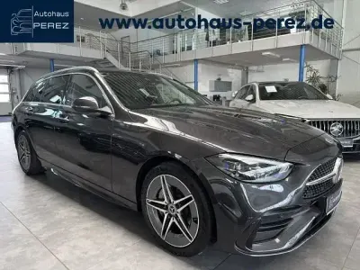 Używany Mercedes C300e Premium Plus 197 KM (144 kW) 2023 Szary Kombi