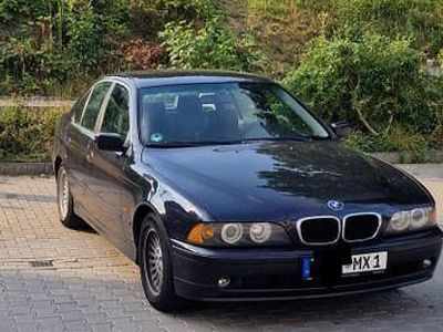BMW 525