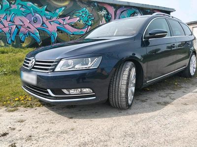 Usata VW Passat R 299 CV (219 kW) 2011 Blu Station wagon