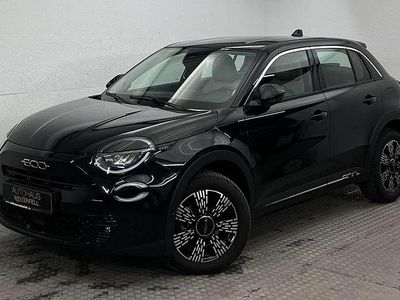 Gebraucht Fiat 600 101 PS (74 kW) 2025 Solid black SUV
