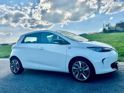 Gebraucht Renault Zoe LIMITED 80 kW (109 PS) 2019 Weiß Kleinwagen