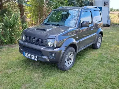 Gebraucht Suzuki Jimny Style 84 PS (61 kW) 2014 Grau SUV