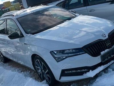 Gebraucht Skoda Superb SportLine 200 PS (147 kW) 2021 Weiß Kombi