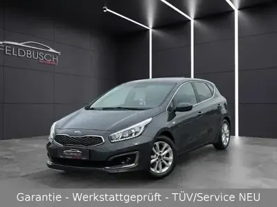Używany Kia Ceed 135 KM (99 kW) 2017 Szary Hatchback