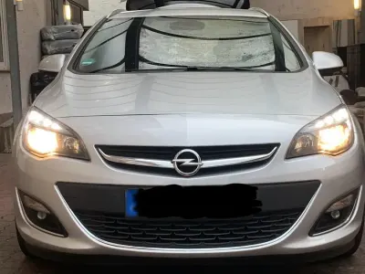 Gebraucht Opel Astra 160 PS (117 kW) 2015 Silber Limousine