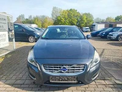 Gebraucht Volvo V60 Summum 215 PS (158 kW) 2012 Grau Kombi