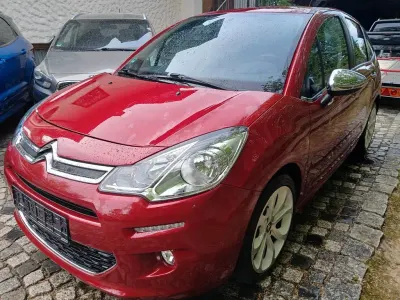 Gebraucht Citroën C3 PureTech 82 PS (60 kW) 2013 Rot Limousine
