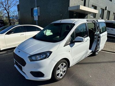 Gebraucht Ford Tourneo Courier Trend 101 PS (74 kW) 2019 Weiß Van / Kleinbus