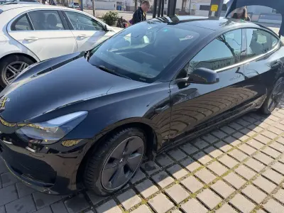 Gebraucht Tesla Model 3 Standard Range Plus 208 kW (283 PS) 2022 Schwarz Limousine