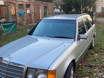 Gebraucht Mercedes 230 132 PS (97 kW) 1989 Silber Kombi