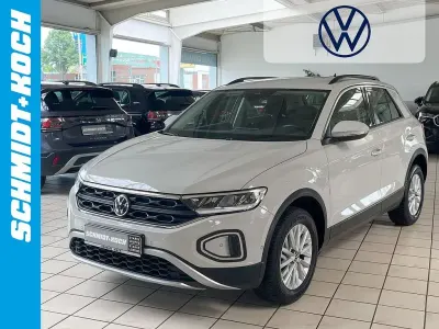 Gebraucht VW T-Roc Life 110 PS (80 kW) 2024 Ascotgrau (grau) SUV