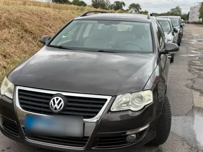 Gebraucht VW Passat 140 PS (102 kW) 2009 Braun Kombi