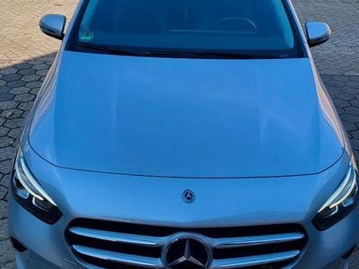Mercedes B200