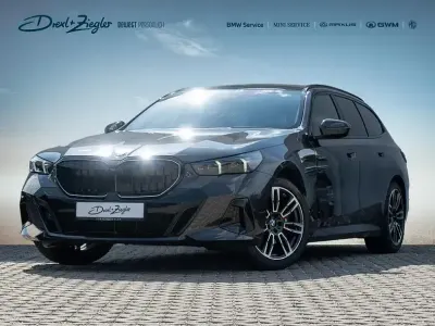 Gebraucht BMW 520 Comfort Edition 208 PS (152 kW) 2025 Sophistograu brillanteffekt metallic Limousine