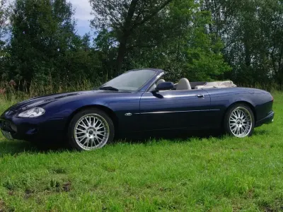 Gebraucht Jaguar XK8 284 PS (208 kW) 1998 Blau Cabrio