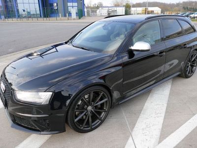 Schwarz metallic Gebraucht 2013 Audi RS4 Sport Kombi | 44.990 €