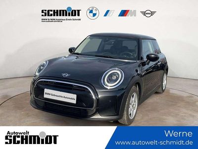 Gebraucht Mini Cooper Essential 136 PS (100 kW) 2024 Midnight black metallic Kleinwagen