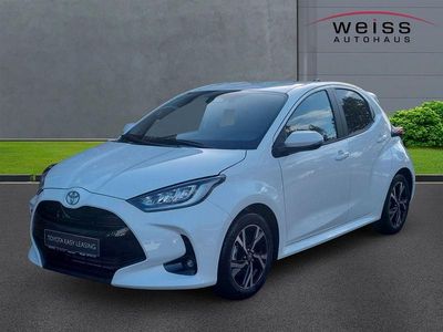 Gebraucht Toyota Yaris Hybrid 116 PS (85 kW) 2025 Weiss Limousine