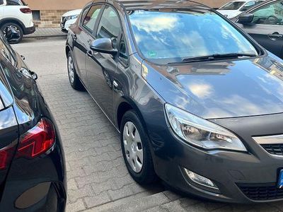 Gebraucht Opel Astra Selection 87 PS (63 kW) 2011 Grau Limousine