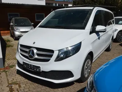 Usata Mercedes V220 163 CV (119 kW) 2022 Bianco Monovolume