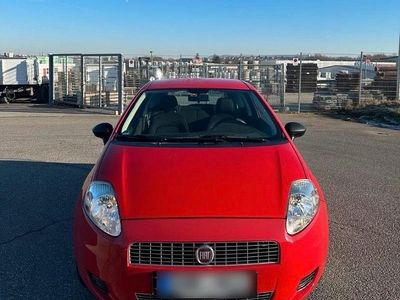 Usata Fiat Punto 65 CV (47 kW) 2009 Rosso Utilitaria