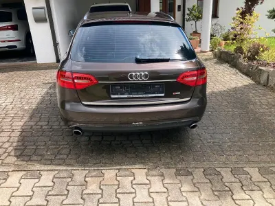Gebraucht Audi A4 170 PS (125 kW) 2012 Braun Kombi