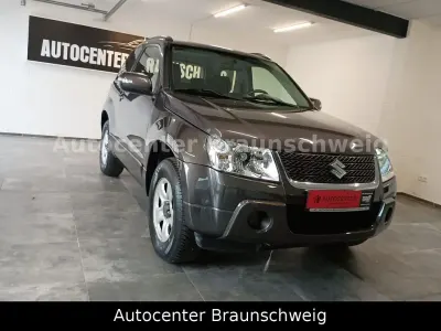 Gebraucht Suzuki Grand Vitara Comfort 129 PS (94 kW) 2010 Grau SUV