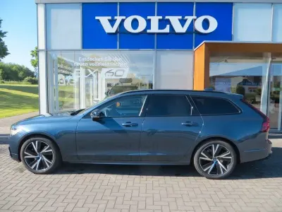 Gebraucht Volvo V90 Plus 197 PS (144 kW) 2023 Blau Kombi