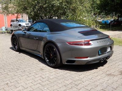 Porsche 911 Carrera GTS