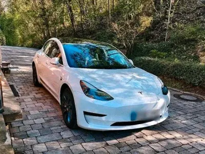 Usata Tesla Model 3 Standard Range Plus 239 kW (325 CV) 2020 Bianco Berlina