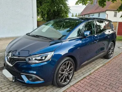 Gebraucht Renault Scenic E-Tech Bose Edition 160 PS (117 kW) 2019 Blau Van / Kleinbus