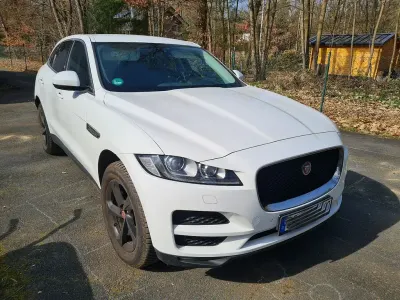 Käytetty Jaguar F-Pace Prestige 179 HP (131 kW) 2016 Valkoinen Katumaasturi