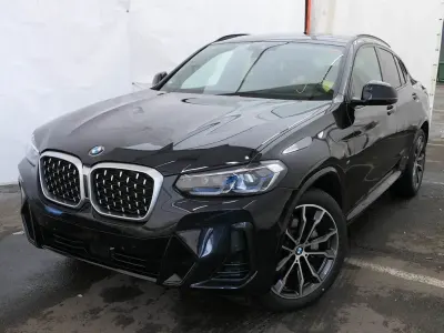 Gebraucht BMW X4 Efficient Dynamics 286 PS (210 kW) 2025 Schwarz SUV