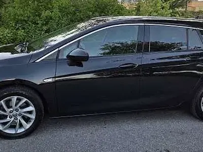 Gebraucht Opel Astra Innovation 136 PS (100 kW) 2019 Schwarz Kombi