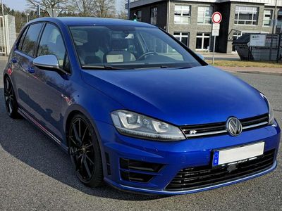 Second-hand VW Golf VII R 300 CP (220 kW) 2014 Albastru Berlinǎ