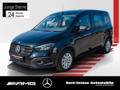 Gebraucht Mercedes eCitan 89 kW (122 PS) 2024 Loparitschwarz metallic Kombi
