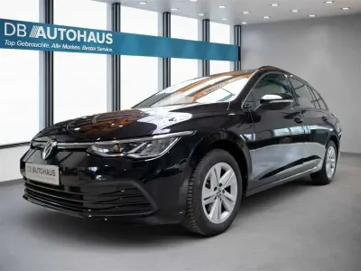 Gebraucht VW Golf VIII Life 110 PS (80 kW) 2023 Schwarz Kombi