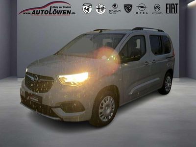 Sand grau Gebraucht 2023 Opel Combo Life Ultimate Van / Kleinbus | 25.639 € (Etwas zu teuer)
