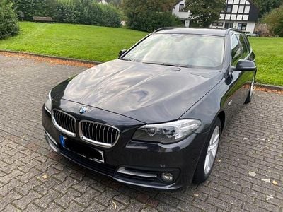 Gebraucht BMW 520 Sport Line 190 PS (139 kW) 2016 Grau Kombi
