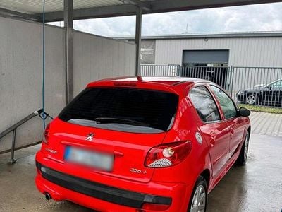 Gebraucht Peugeot 206+ 75 PS (55 kW) 2011 Kleinwagen