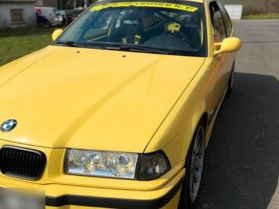 Gebraucht BMW 323 Performance 171 PS (125 kW) 1997 Gelb Coupé
