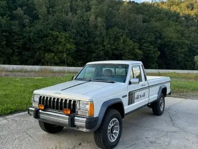 Used Jeep Comanche 116 HP (85 kW) 1986 White Pickup truck