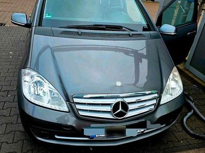 Usata Mercedes A180 116 CV (85 kW) 2009 Grigio Utilitaria
